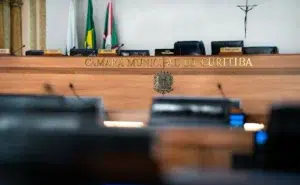 Câmara de Curitiba terá dois novos vereadores após recontagem